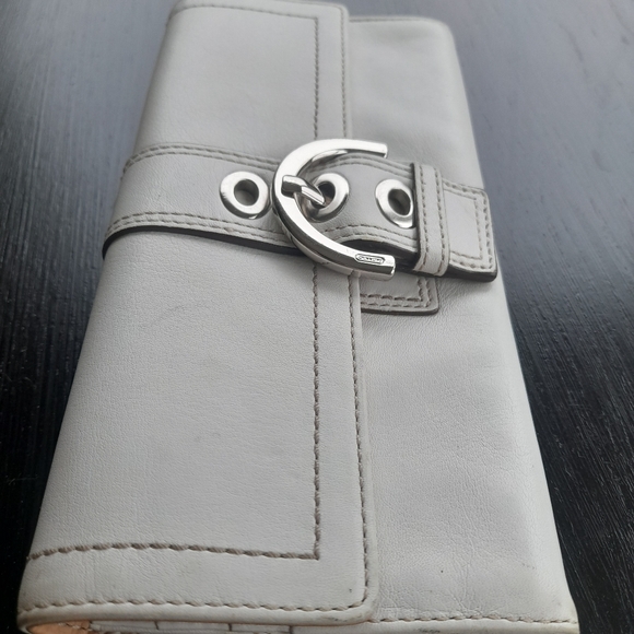 COACH leather wallet - Picture 4 of 6